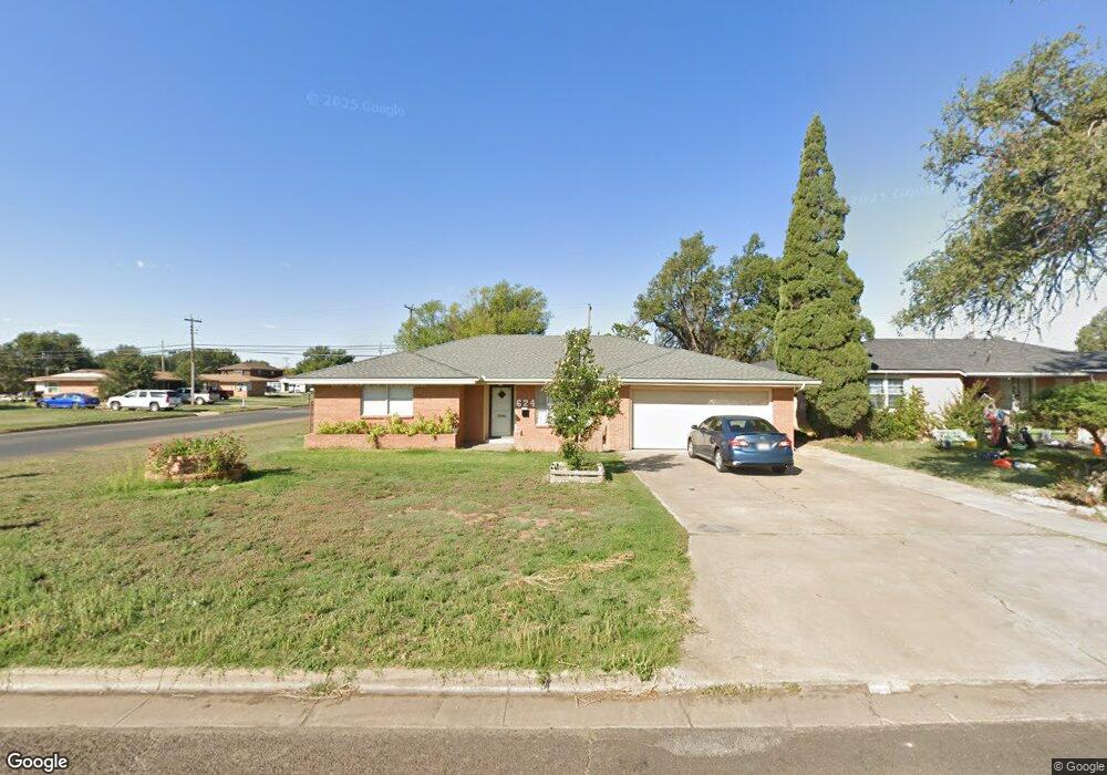 624 Bruce Ave, Dumas, TX 79029 - photo 1