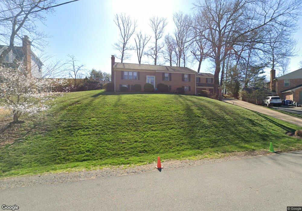 1921 Kenbar Ct, McLean, VA 22101 - photo 1