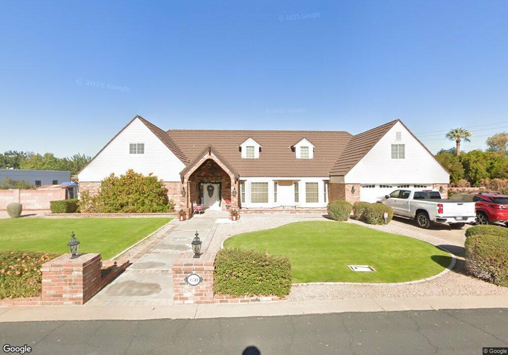 650 E Desert Ln, Gilbert, AZ 85234 - photo 1