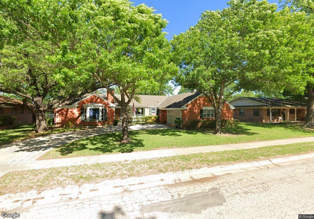 406 Line Dr, Gainesville, TX 76240 - photo 1