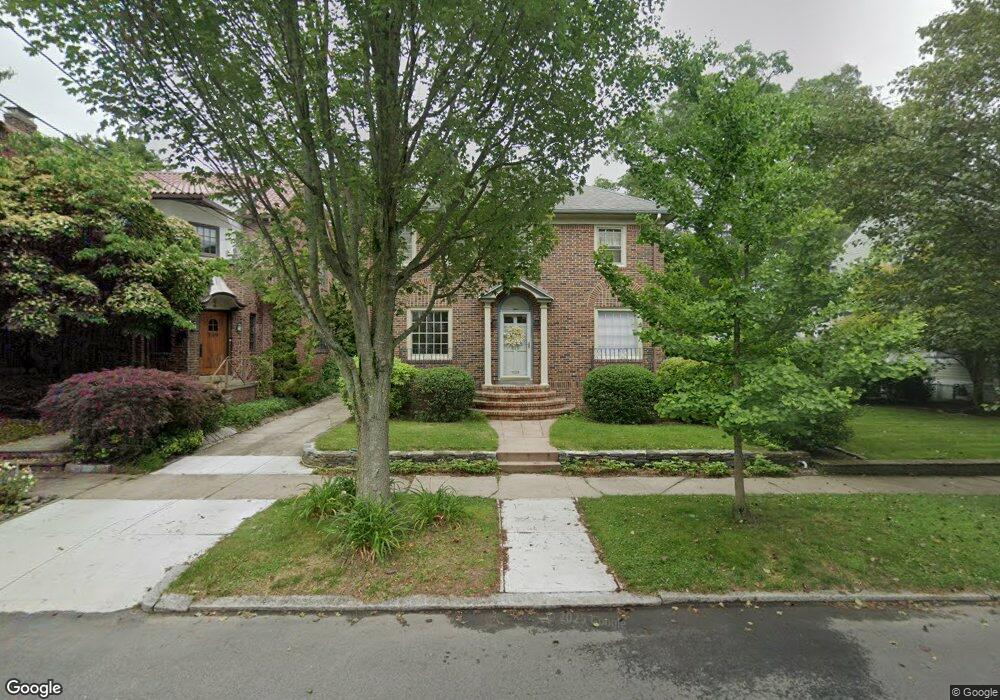 545 Wayland Ave, Providence, RI 02906 - photo 1