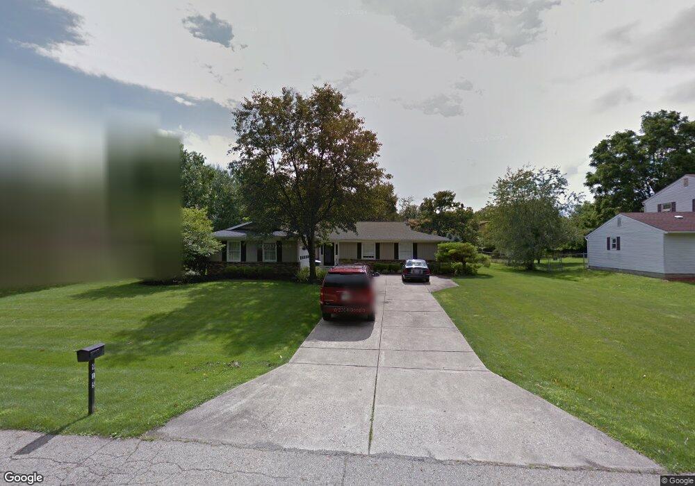 915 Old Farm Rd, Columbus, OH 43213 - photo 1