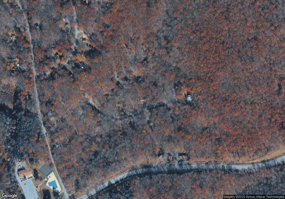 247 Otter Ln, Bushkill, PA 18324 - photo 1