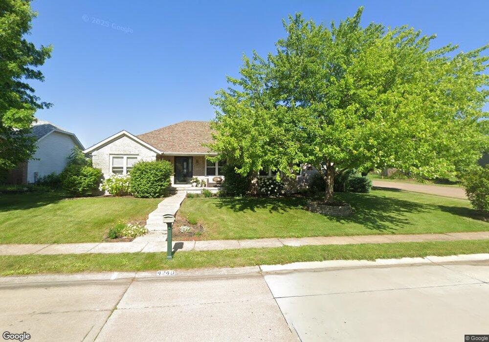 4240 Regency Ct, Davenport, IA 52806 - photo 1