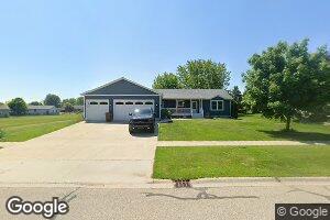 512 Leeward Ct, Ithaca, MI 48847