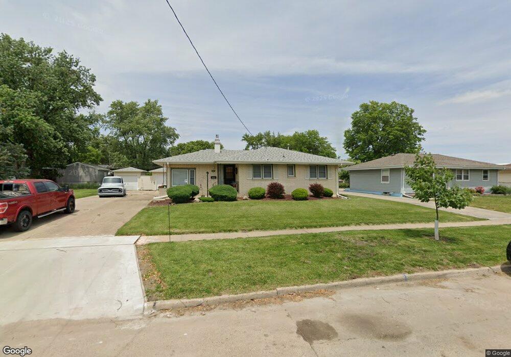 1040 E Shawnee Ave, Des Moines, IA 50313 - photo 1