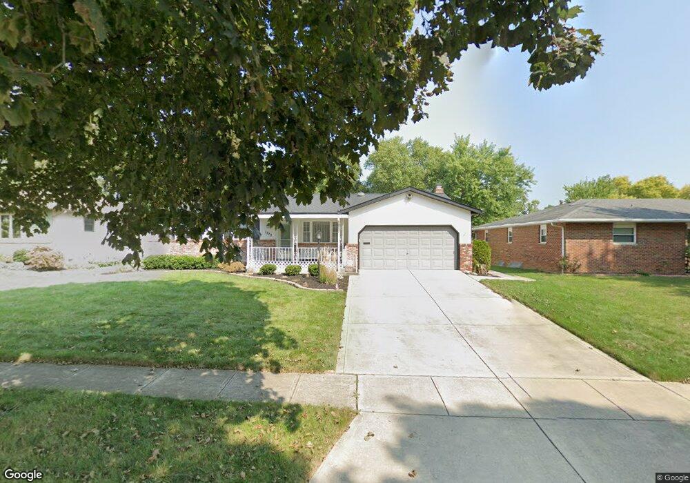 1720 Harrington Dr, Columbus, OH 43229 - photo 1