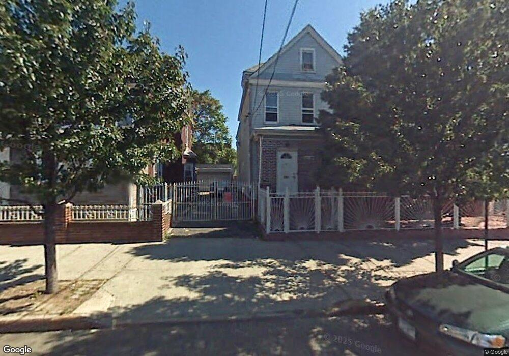 4049 Warren St, Elmhurst, NY 11373 - photo 1