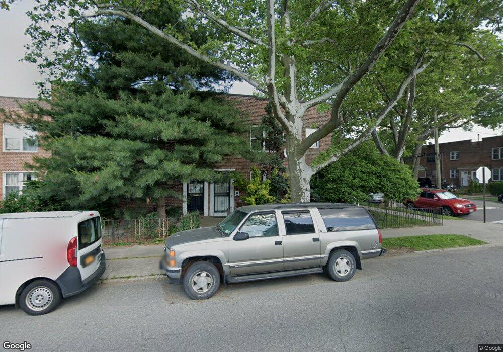 2547 150th St, Flushing, NY 11354 - photo 1