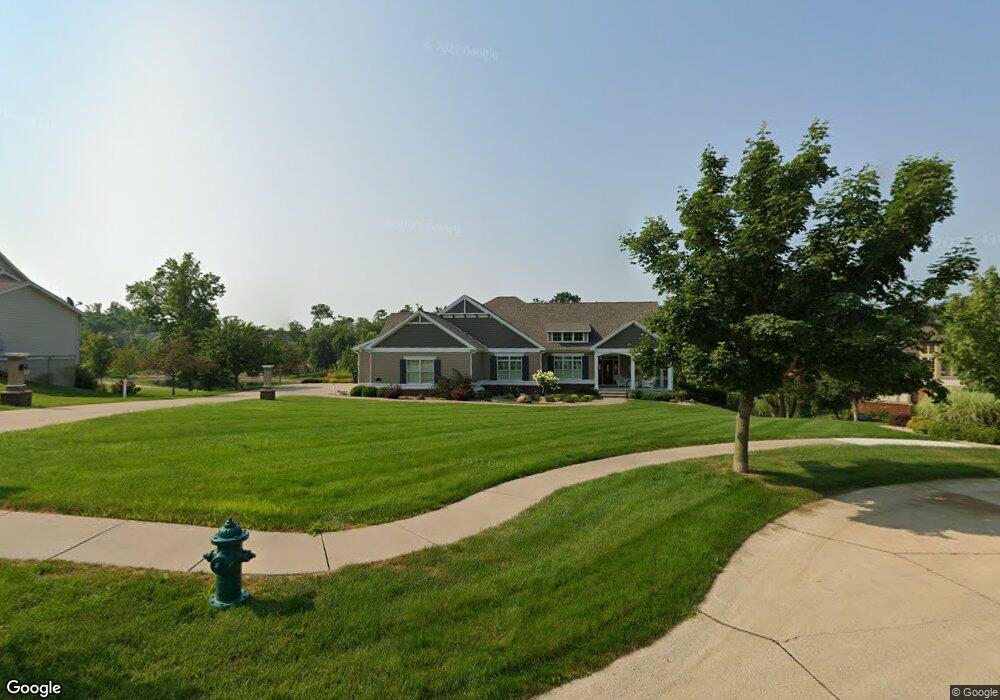 6815 Spring Grove Ct NE, Cedar Rapids, IA 52411 - photo 1
