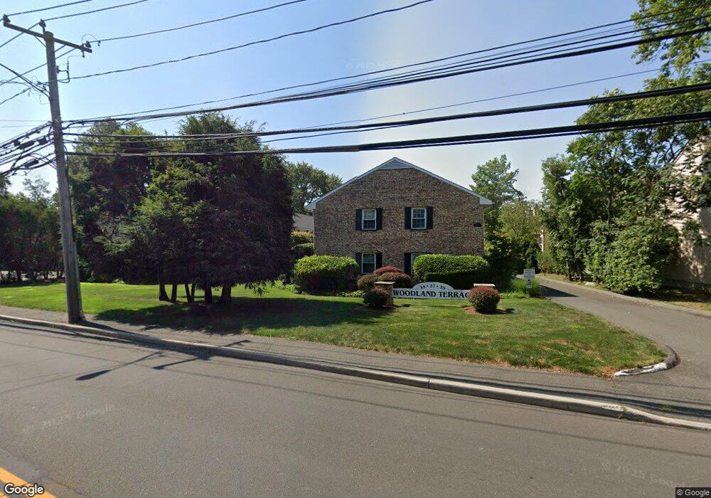 35 Woodway Rd unit A6, Stamford, CT 06907 - photo 1