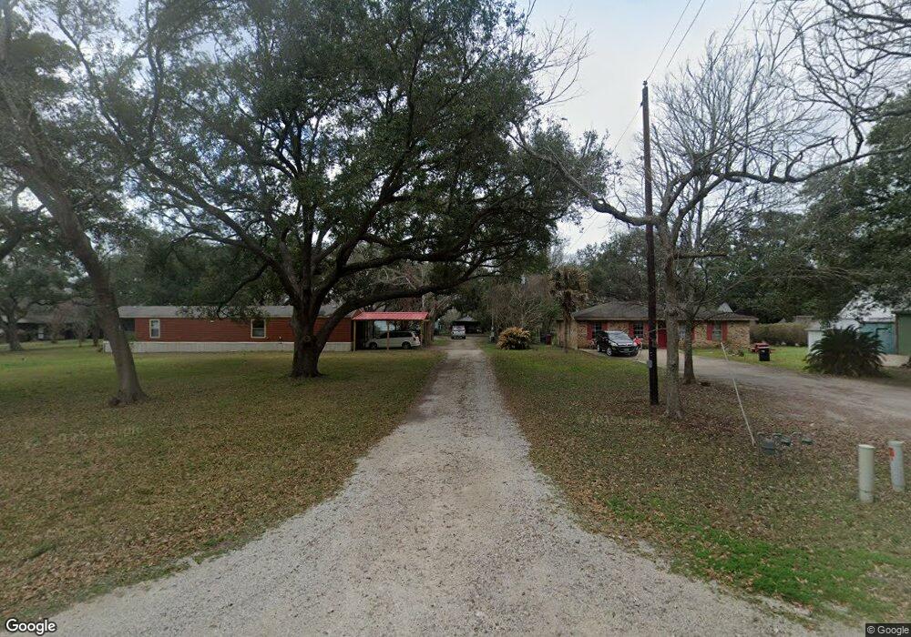 1005 County Road 146, Alvin, TX 77511 - photo 1