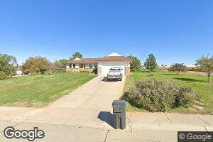 401 Prairie Ridge Rd, Mc Cook, NE 69001