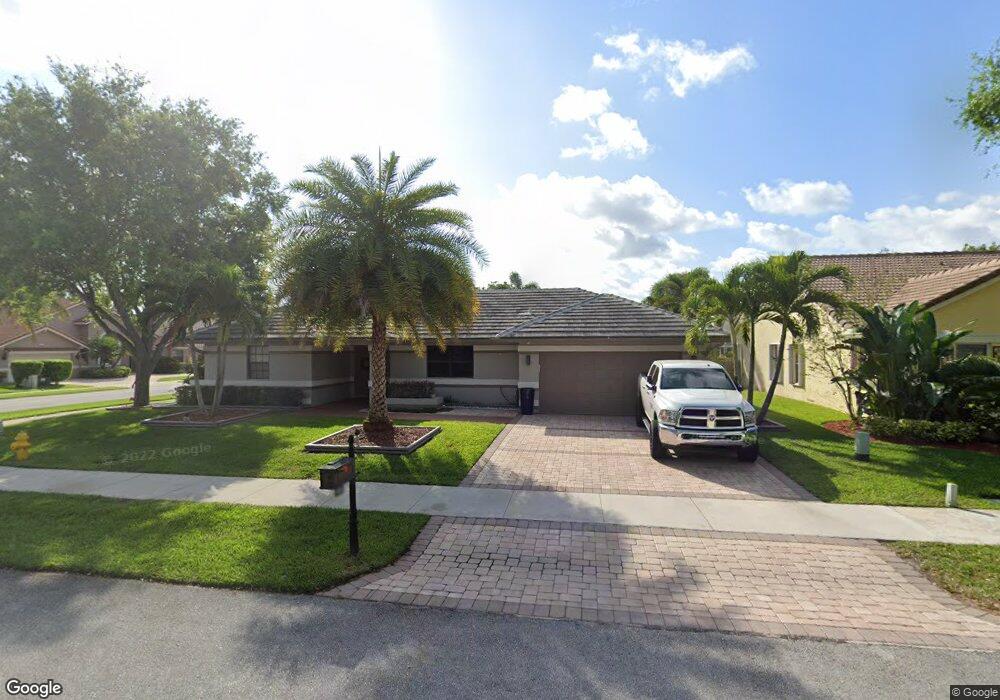 9602 Ridgecrest Ct, Davie, FL 33328 - photo 1