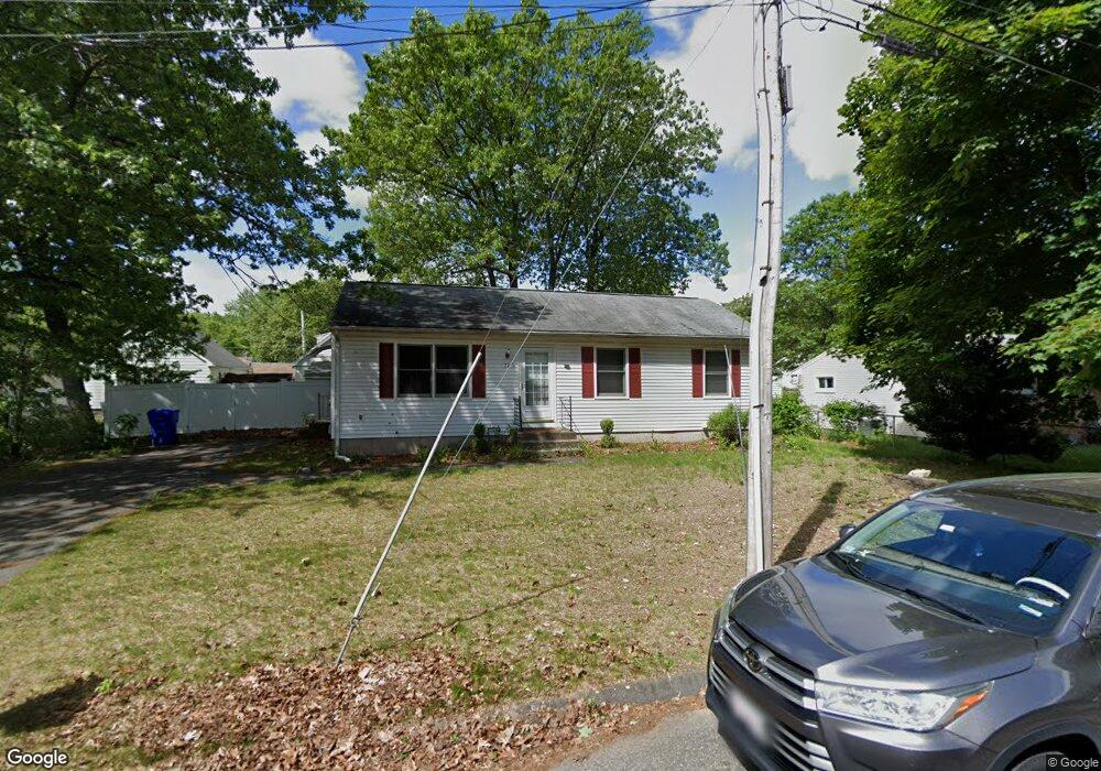 72 Lois St, Springfield, MA 01109 - photo 1