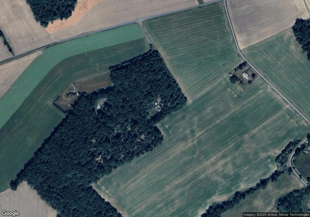 8075 Acorn Dr, New Tripoli, PA 18066 - photo 1