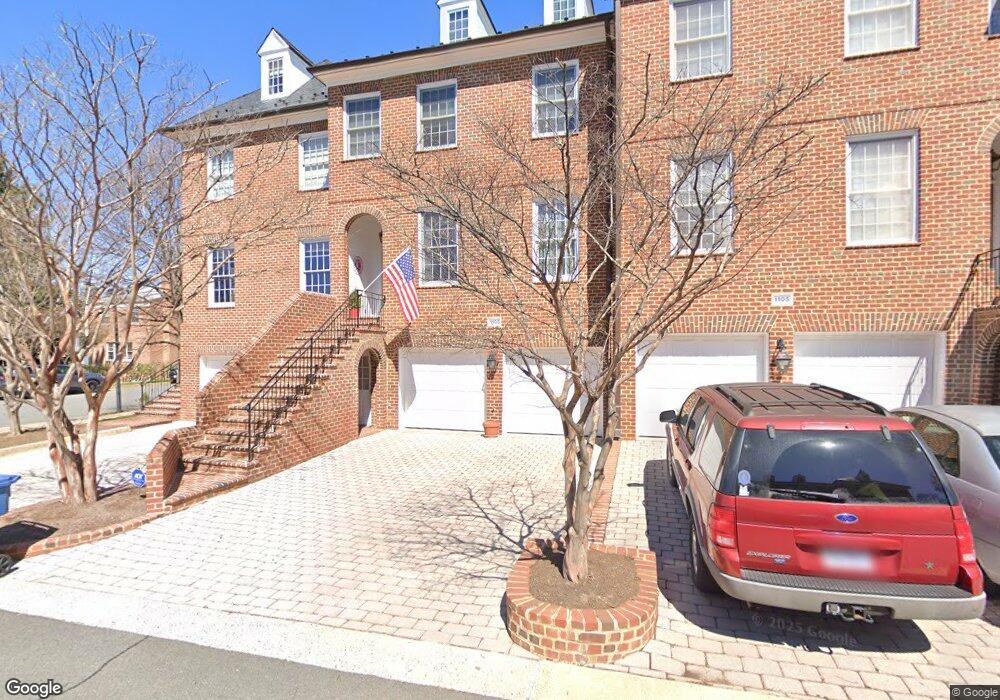 1103 Kensington Rd, McLean, VA 22101 - photo 1