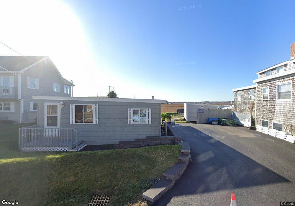 33 River St, Seabrook, NH 03874 - photo 1