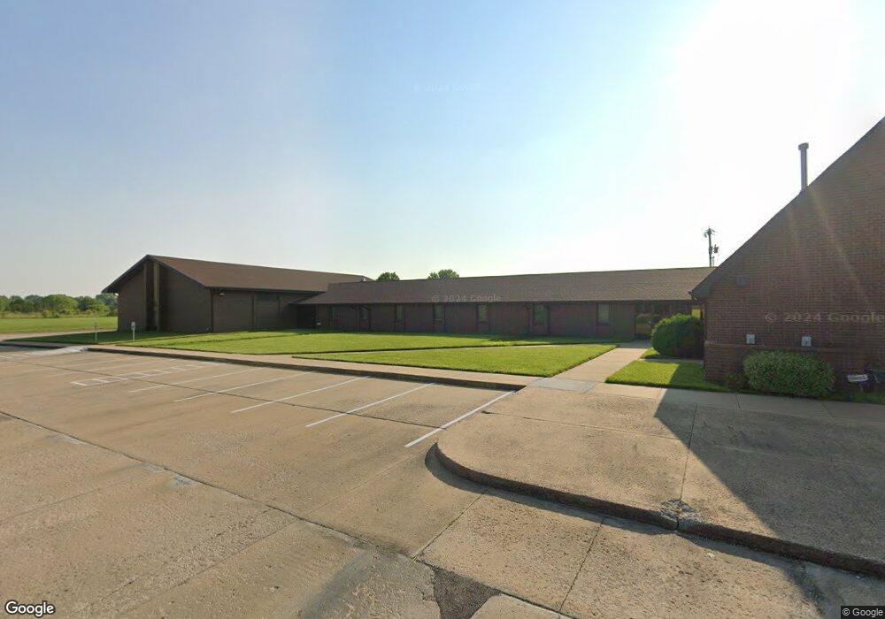 1191 SE 37th St, Topeka, KS 66605 - photo 1