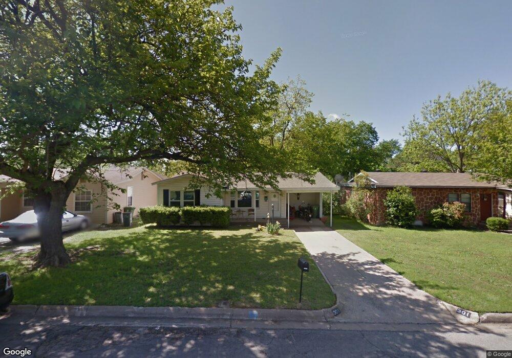 301 Willow St, Hurst, TX 76053 - photo 1