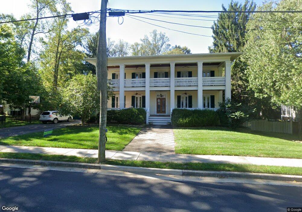 915 Glyndon St SE, Vienna, VA 22180 - photo 1