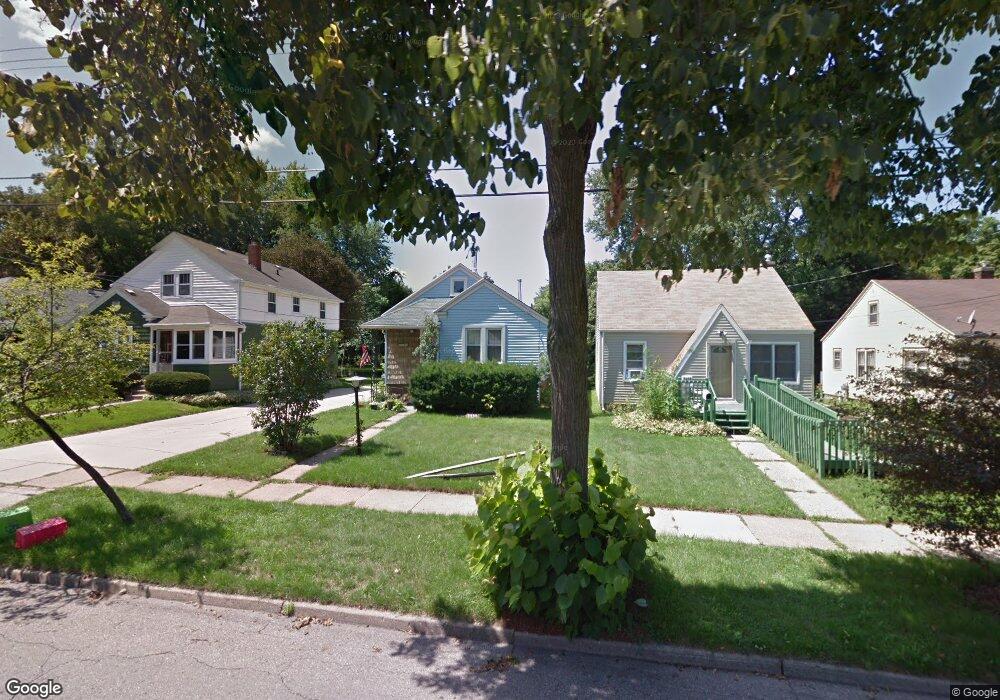 1329 Glenrose Ave, Lansing, MI 48915 - photo 1