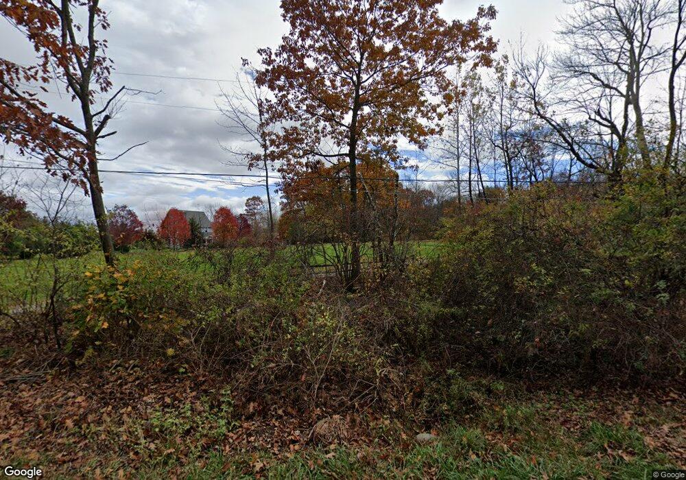 422 N Lake St, Litchfield, CT 06759 - photo 1