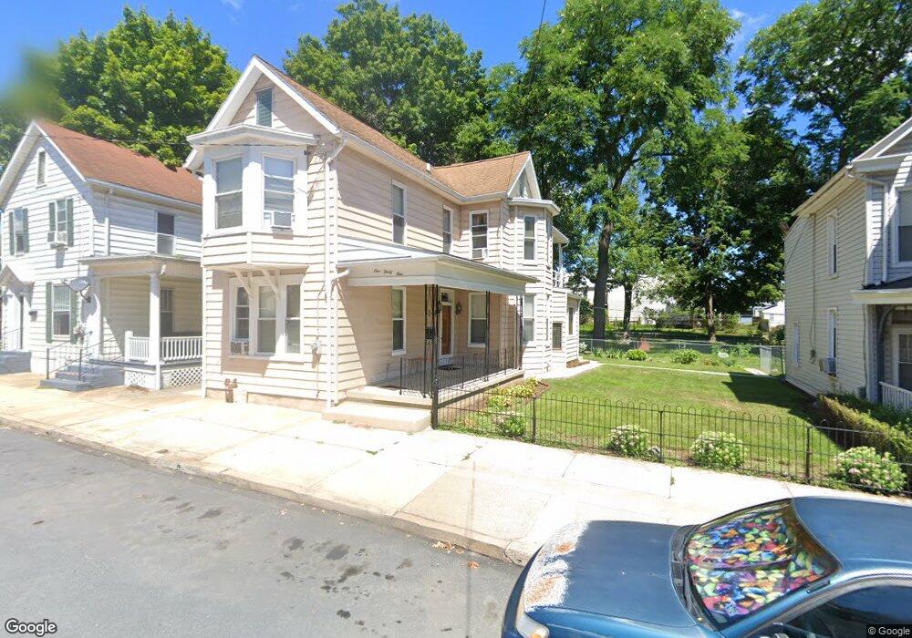 131 E Catherine St, Chambersburg, PA 17201 - photo 1