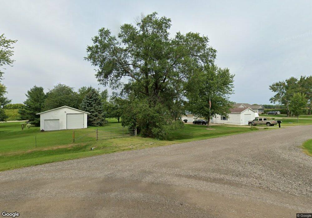 4192 Pikeview Dr, Center Point, IA 52213 - photo 1