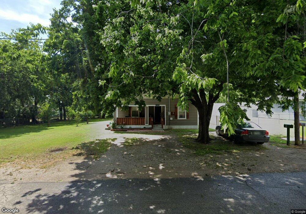 1117 Hancock St, Gainesville, TX 76240 - photo 1