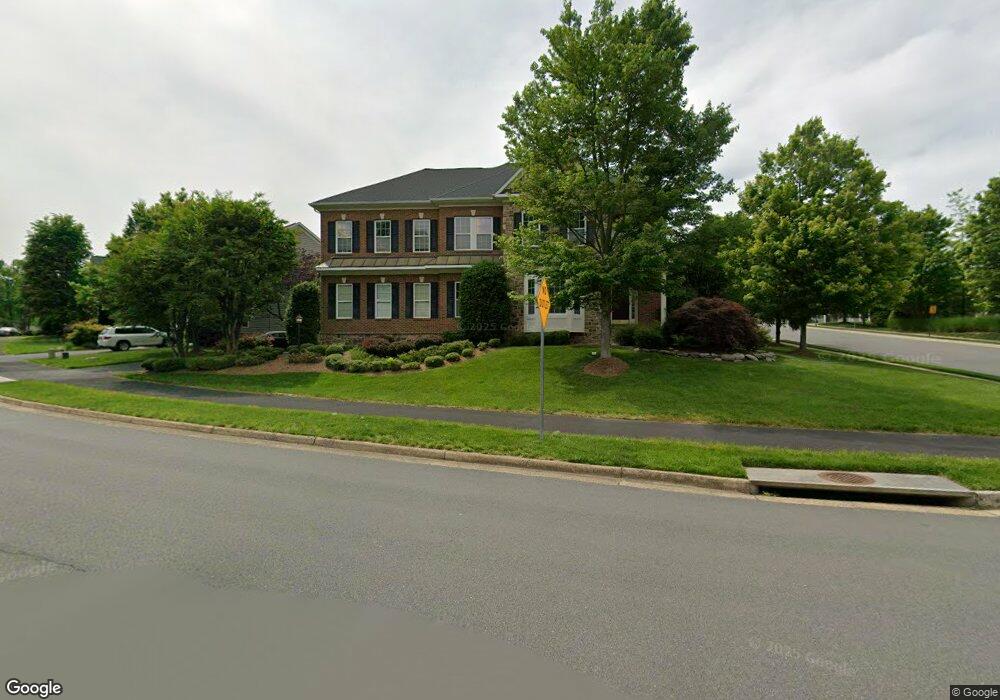 7702 Huntsman Blvd, Springfield, VA 22153 - photo 1