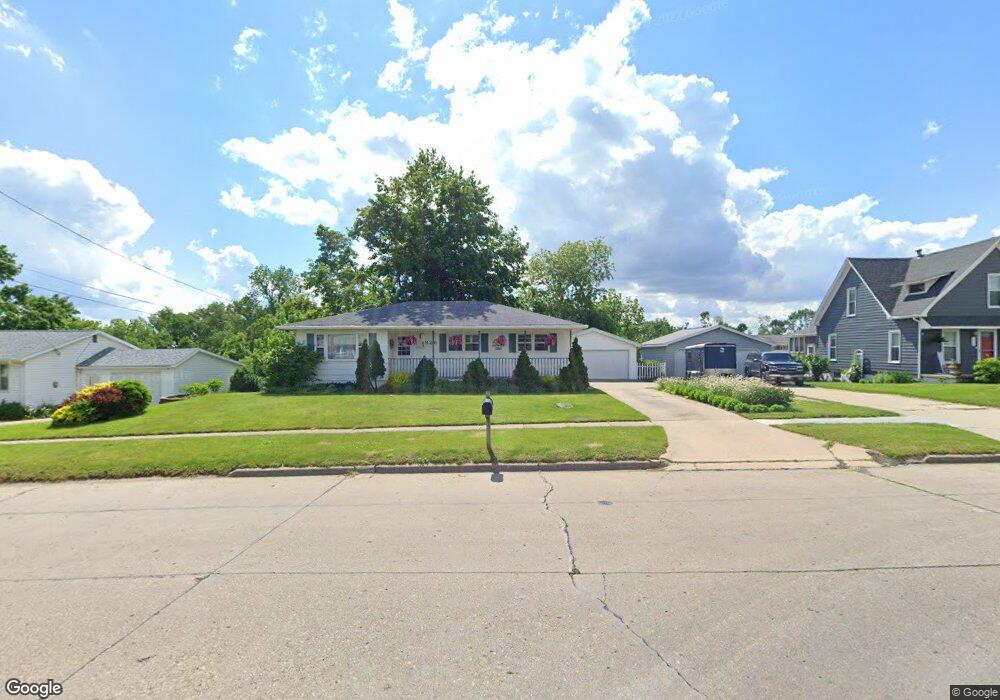 1826 20th St NW, Cedar Rapids, IA 52405 - photo 1
