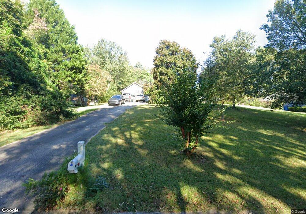 1003 Edgewater Ln, Hoschton, GA 30548 - photo 1