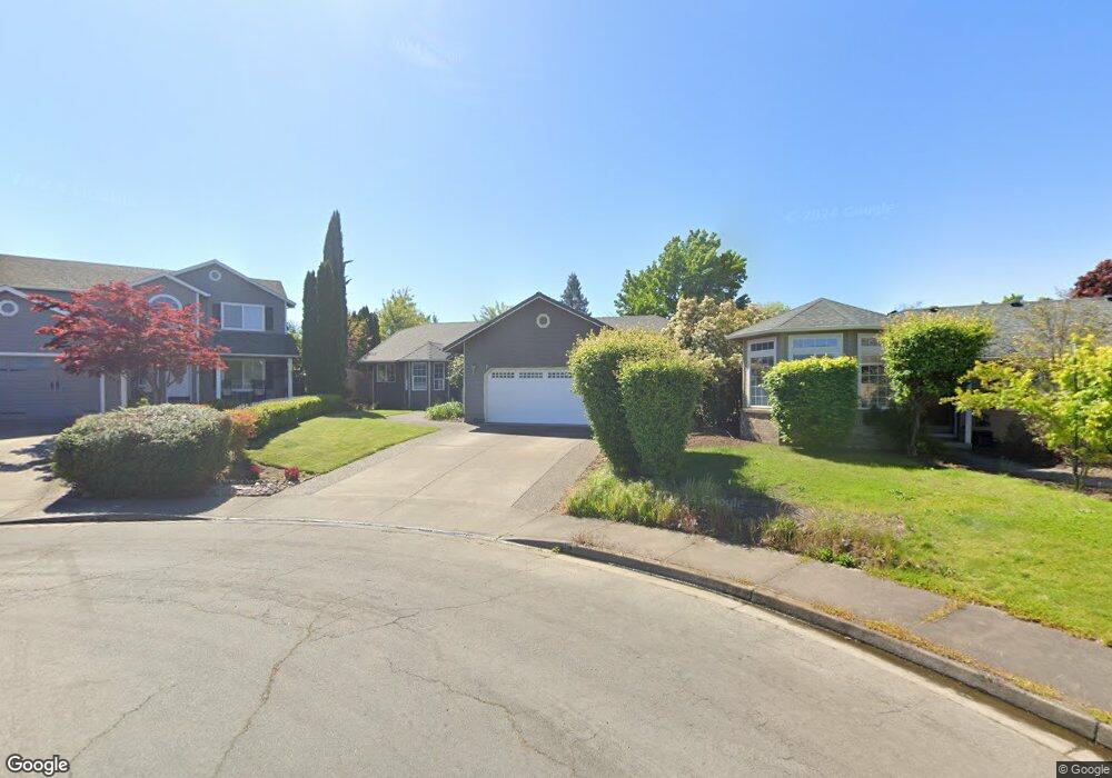 1443 Matthews Place, Medford, OR 97504 - photo 1