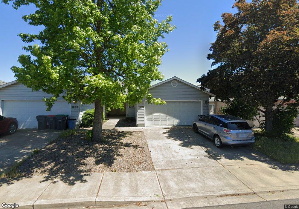 1062 Glengrove Ave, Central Point, OR 97502 - photo 1