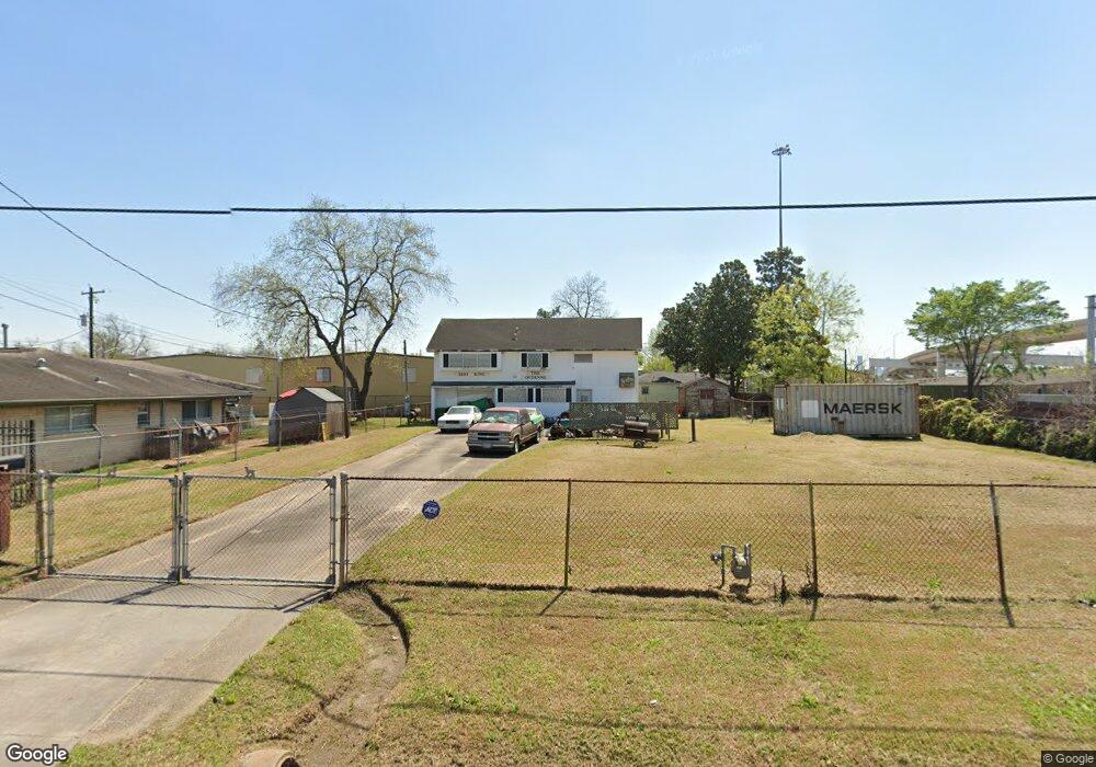 3810 King St, Houston, TX 77026 - photo 1