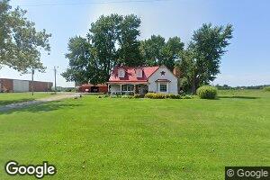 3055 Old Ingraham Rd, Ingraham, IL 62434