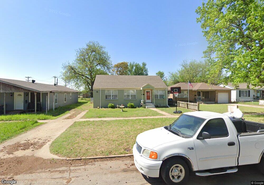 706 W Chestnut Ave, Duncan, OK 73533 - photo 1