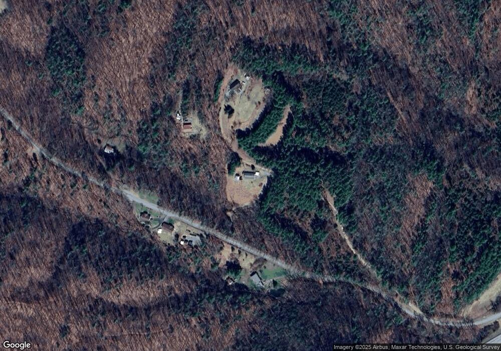 4208 Resley Rd, Hancock, MD 21750 - photo 1