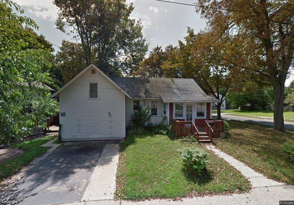 1435 Redwood St, Lansing, MI 48915 - photo 1