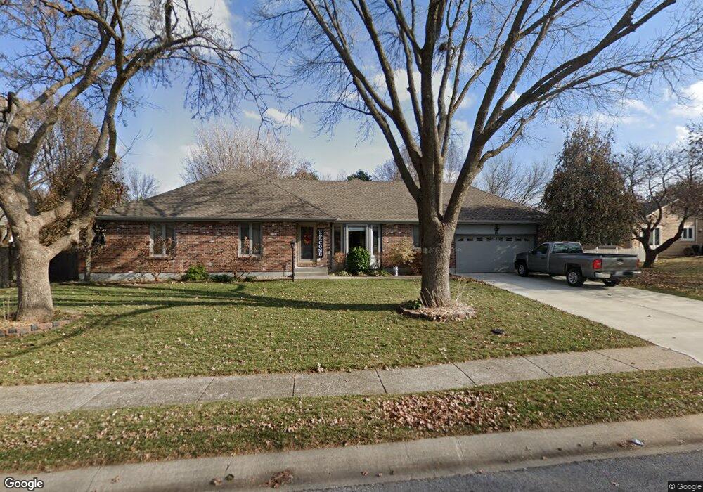 605 Martin St, Raymore, MO 64083 - photo 1