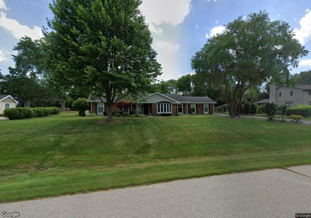 13105 Dunwoody Dr, Elm Grove, WI 53122 - photo 1