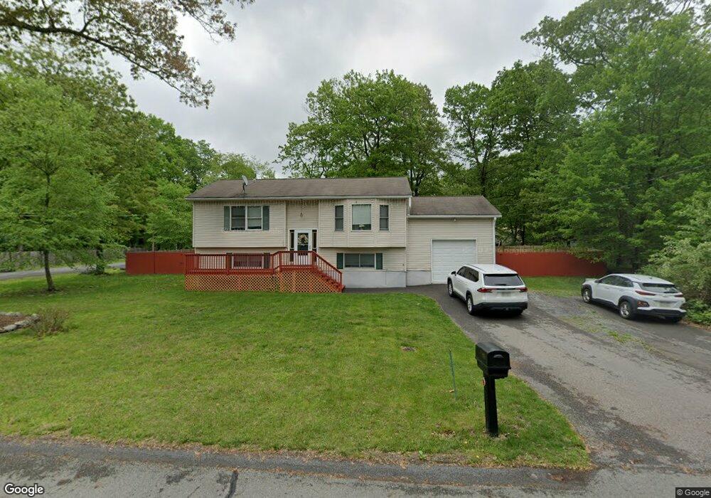 193 Evergreen Dr, Bushkill, PA 18324 - photo 1