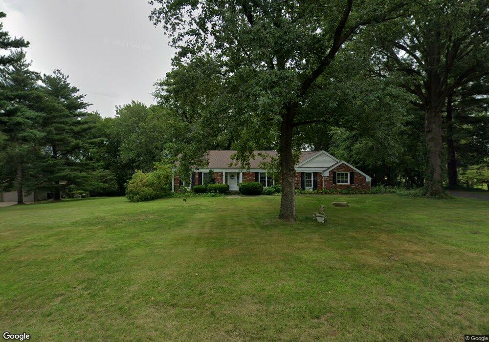 212 Leland Lake Dr, Jacksonville, IL 62650 - photo 1