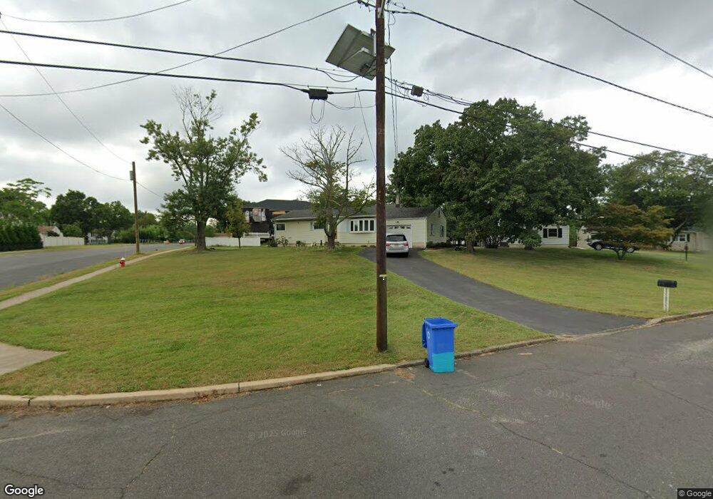 31 Lake Park Dr, Piscataway, NJ 08854 - photo 1