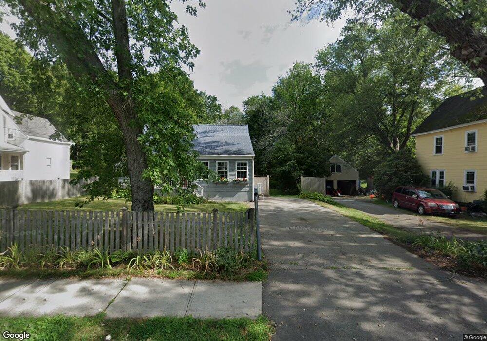 979 Maplewood Ave, Portsmouth, NH 03801 - photo 1