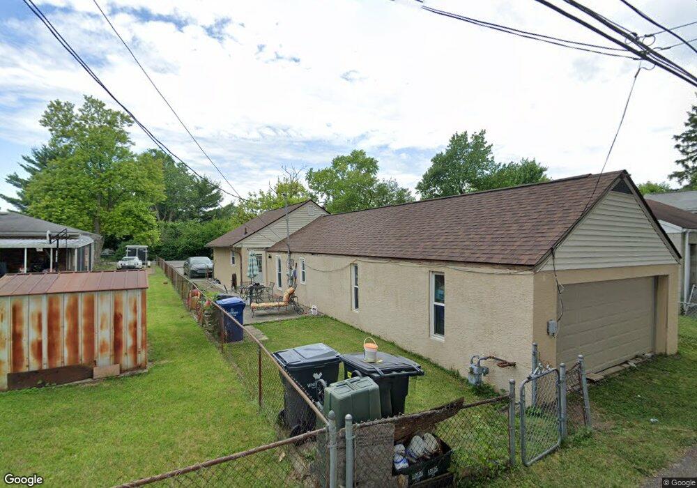 674 Westphal Ave, Columbus, OH 43213 - photo 1