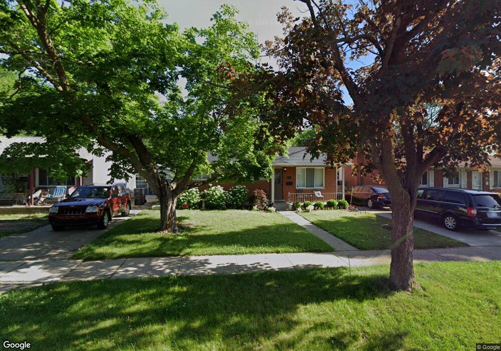 801 Lochhead Ave, Flint, MI 48507 - photo 1