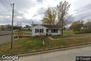 301 NE 7th St, Leon, IA 50144