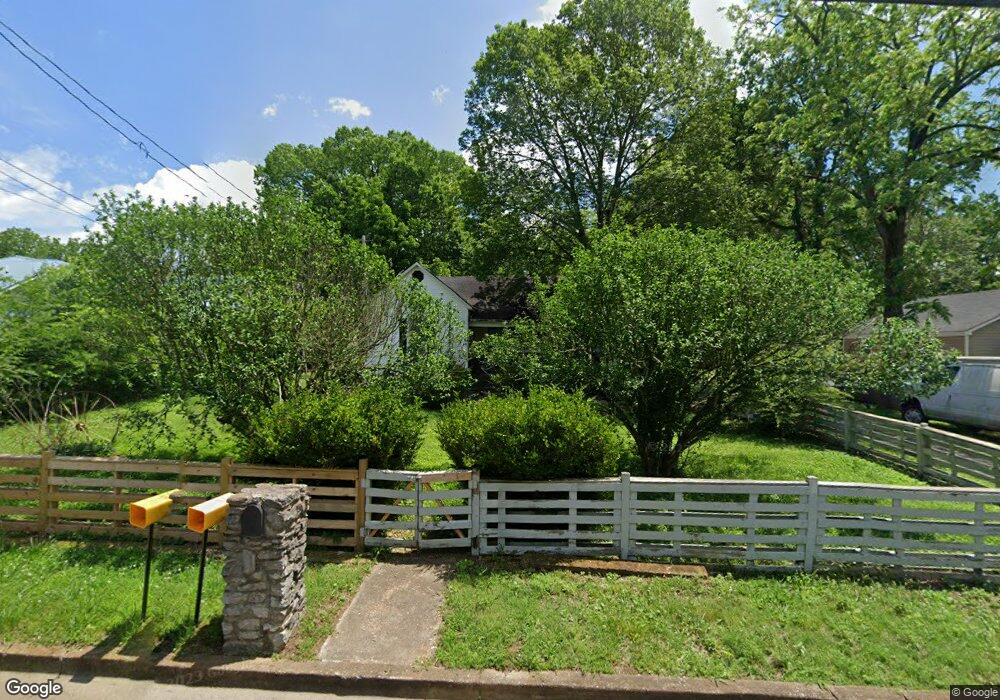 605 Moody St, Shelbyville, TN 37160 - photo 1